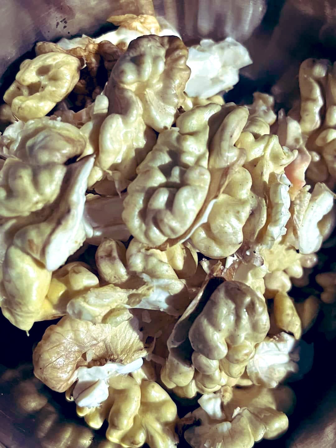 KASHMIRI WALNUT WITH SHELL